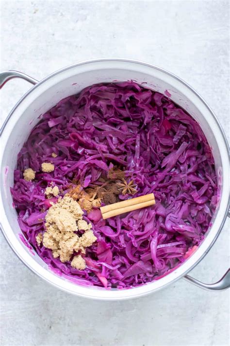 Braised Red Cabbage - Veggie Desserts