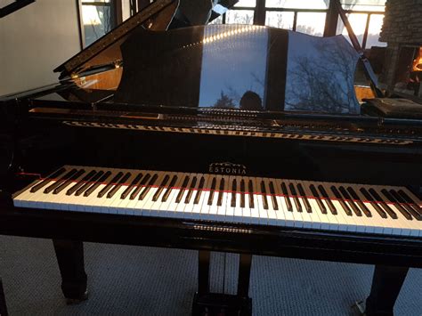 Estonia 7' 6" Ft Concert Grand Piano | Pianos & Keyboards | Winnipeg | Kijiji