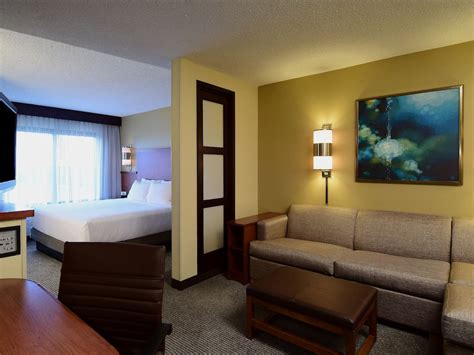 Comfy Hotel in Las Colinas | Hyatt Place Dallas / Las Colinas