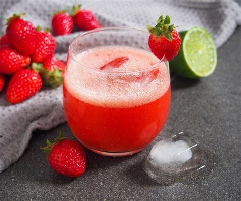 Agua de Fresa (Mexican Strawberry Water) • Curious Cuisiniere