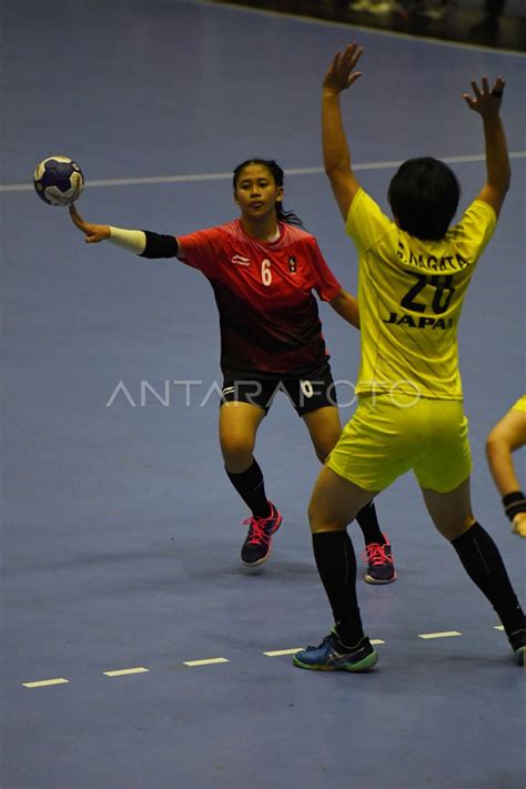 BOLA TANGAN PUTRI-INDONESIA VS JEPANG | ANTARA Foto