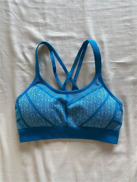 Champion Sports Bra, Women's Fashion, Activewear on Carousell