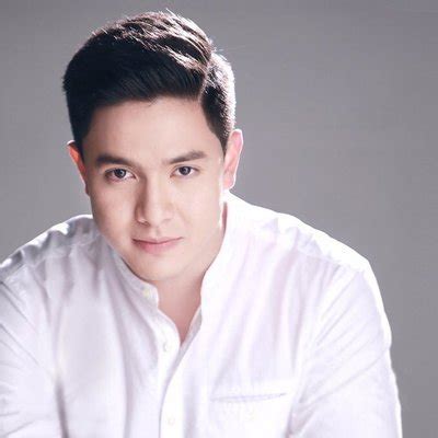 Alden Richards: Bio, Height, Weight, Age, Measurements – Celebrity Facts