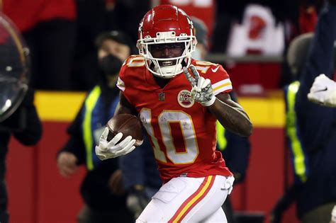 Chiefs could make Tyreek Hill’s contract extension early offseason ...