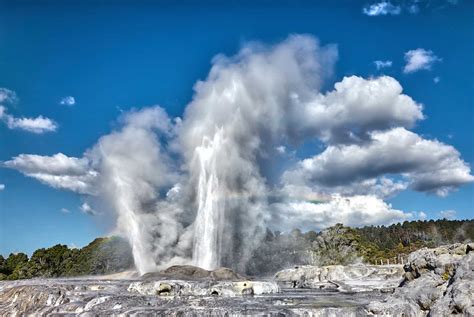 Rotorua Whakarewarewa: an iconic living Maori village - Best Bits