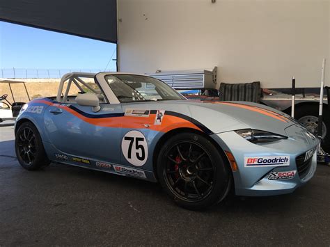 Mazda MX-5 Cup car:: driver set-up at Mazda Raceway Laguna Seca - Photos (1 of 14)