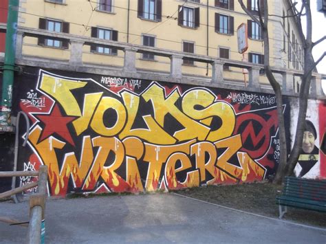 Political graffiti in Milan photo gallery, 2012