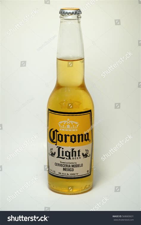 Corona Light Beer Bottle Product Shot Stock Photo 568683631 | Shutterstock