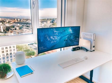 Super Clean LG Ultrawide Workspace By Michal Urb – MinimalSetups