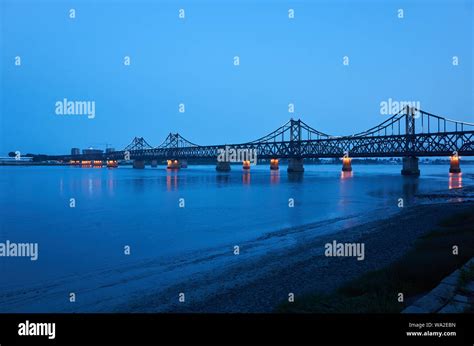 Dandong yalu river bridge Stock Photo - Alamy