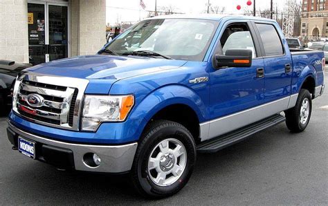 2009 Ford F-150 XLT 4x2 Flareside 6.5 ft. box 157 in. WB 6-spd auto w/OD