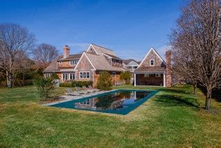 Joy Behar’s House in the Hamptons | Architectural Digest