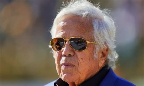 Robert Kraft Reportedly 'Not Happy' With Offensive Coaches