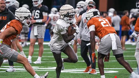 Texas football's Xavier Worthy, Ryan Watts return to practice