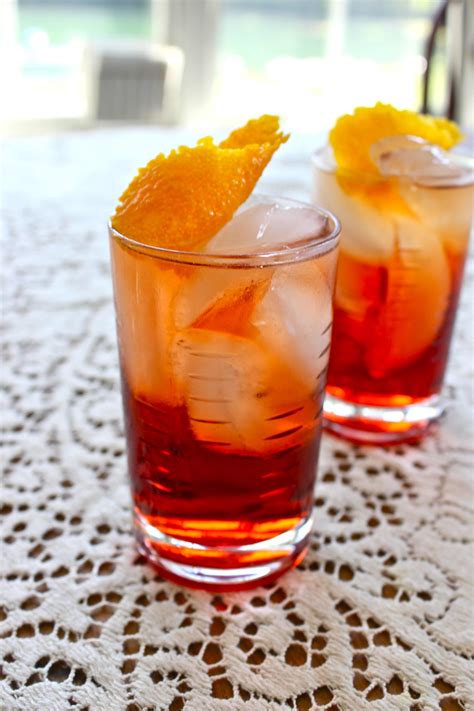 Recipe: The Classic Negroni Cocktail | Kitchn