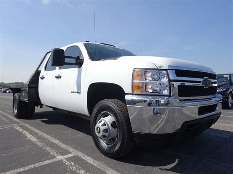 FLAT BED DUALLY 2011 Chevrolet Silverado 3500 CREW CAB @ Crew cabs for sale