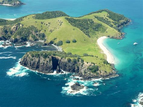 Bay of Islands beaches, New Zealand - Ultimate guide (October 2024)