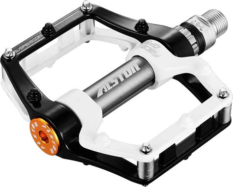 Best Flat Pedals For Road Bike of 2020 Reviewed!