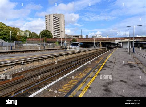 Southampton central station hi-res stock photography and images - Alamy