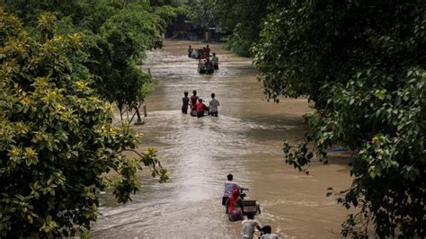 Delhi flood | Schools, colleges shut till Sunday, govt advises work ...