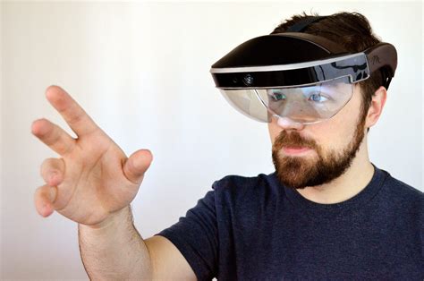 Hands-on: Meta 2 Could Do for AR What Rift DK1 Did for VR