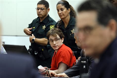 Parkland gunman leaves Broward jail for prison