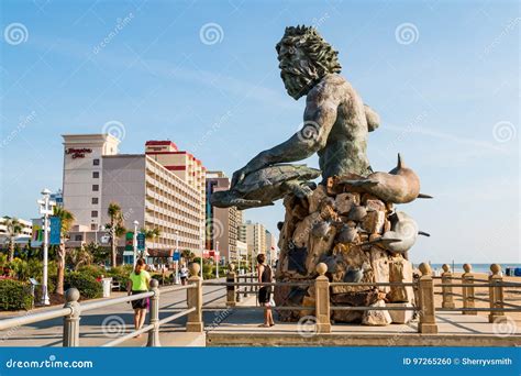 King Neptune Statue Along the Virginia Beach Oceanfront Boardwalk ...