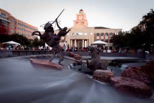 File:Sugarland Town Square.jpg - Wikimedia Commons