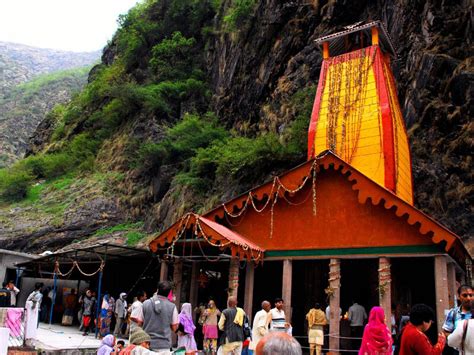 Yamunotri-Temple | Vaibhav Laxmi Tourism