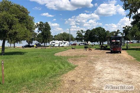 Rocky Creek Park, Burton TX | RVTexasYall.com