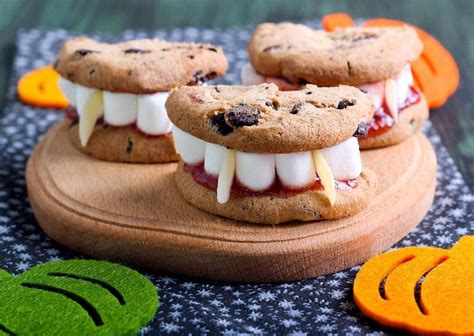 34 Spooky Dessert Recipes for This Halloween