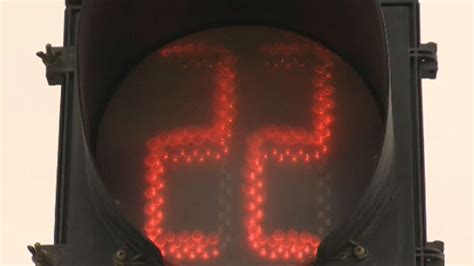 Countdown crosswalk signals leading to more crashes: study | CTV News