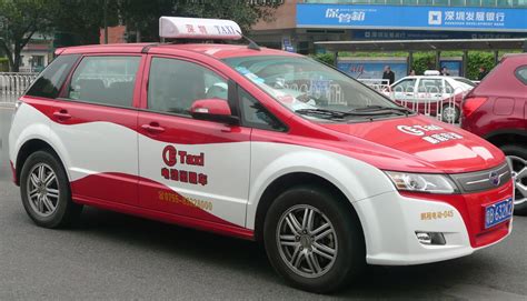 First all-electric BYD E6 taxi fleet launched in London | Electric Vehicle News