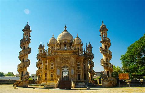 Junagadh tourist spots including Uparkot fort Girnar hill and Mahabat ...