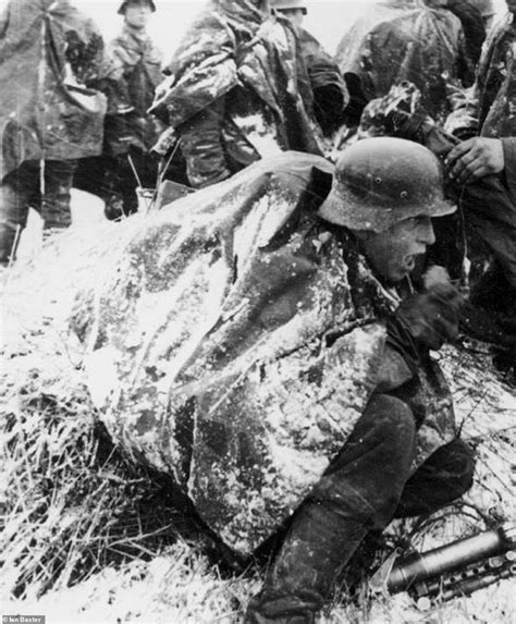 Rare photos from Operation Barbarossa reveal the horrors faced by Hitler's troops | Daily Mail ...