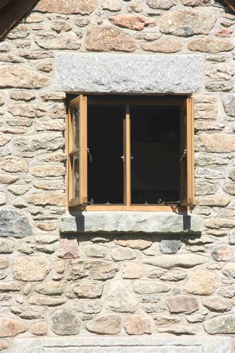 Lintels and gateposts - Products | Lantoom Quarry suppliers of natural ...