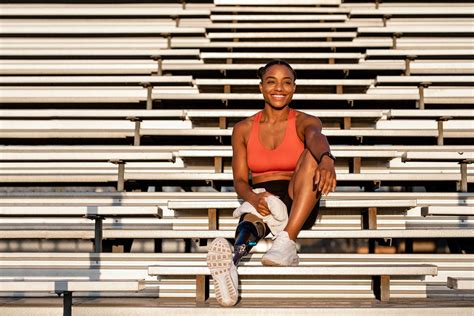 Woman athlete with prosthetic leg | Premium Photo - rawpixel