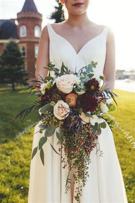 20 Best Fall Wedding Bouquet Ideas for 2024 🍁💐 | DPF