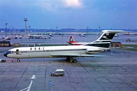 "Swift, Silent, Serene" The Vickers VC10 Aircraft at BOAC