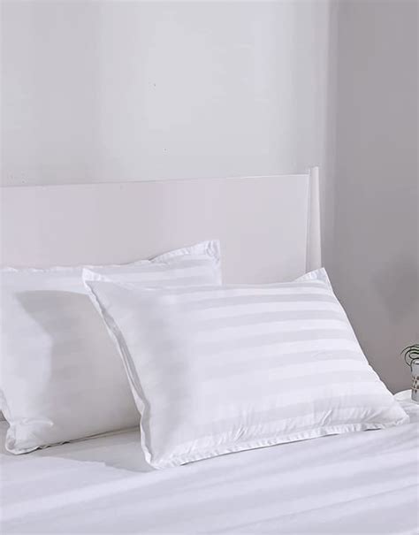 10 Best Pillow Brands In India For A Good Night Sleep | Bewakoof