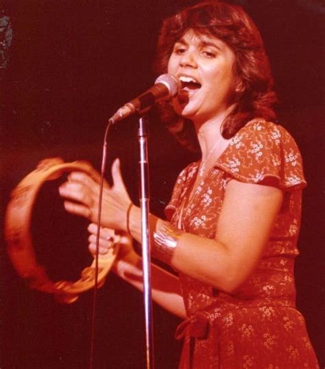 Pin by 💫 Bea 💫 on Linda Ronstadt | Linda ronstadt, Linda, Concert