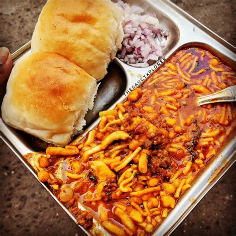 Misal Pav: One of the famous dish from Maharashtra. : IndiaSpeaks