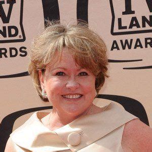 Lauren Tewes - Bio, Facts, Family | Famous Birthdays