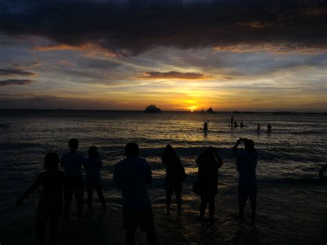 Boracay Nightlife | Places to visit, Beautiful places to visit, Boracay island