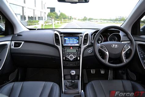 Hyundai i30 Review: 2013 i30 SR