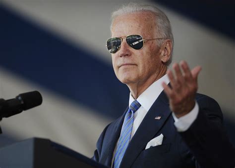 Biden with Aviators Minecraft Skin