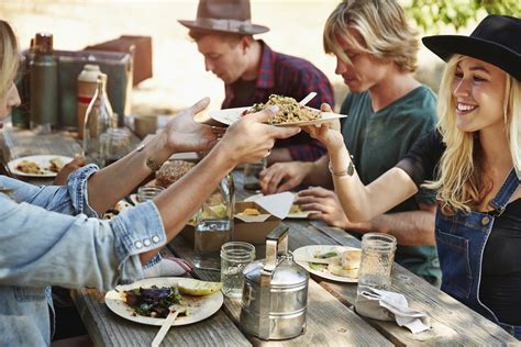 Appy meals: how dinner-sharing sites are hooking hungry Londoners up ...