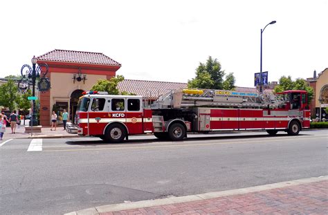 KCFD Tiller Truck 7 on the KC Country Club Plaza . . . Spring 2013. | Kansas city fire ...