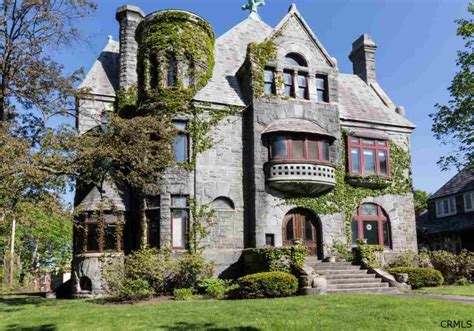 9 Mansions You Can Buy With Friends for Less than $100,000 Each – Estately Blog