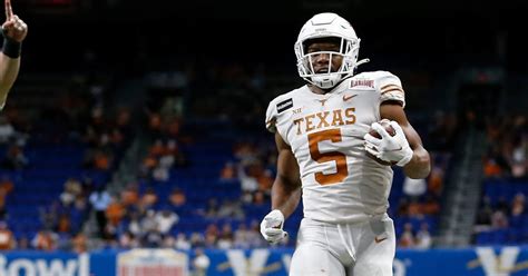 Bijan Robinson talks about the legacy of great running backs at Texas - On3